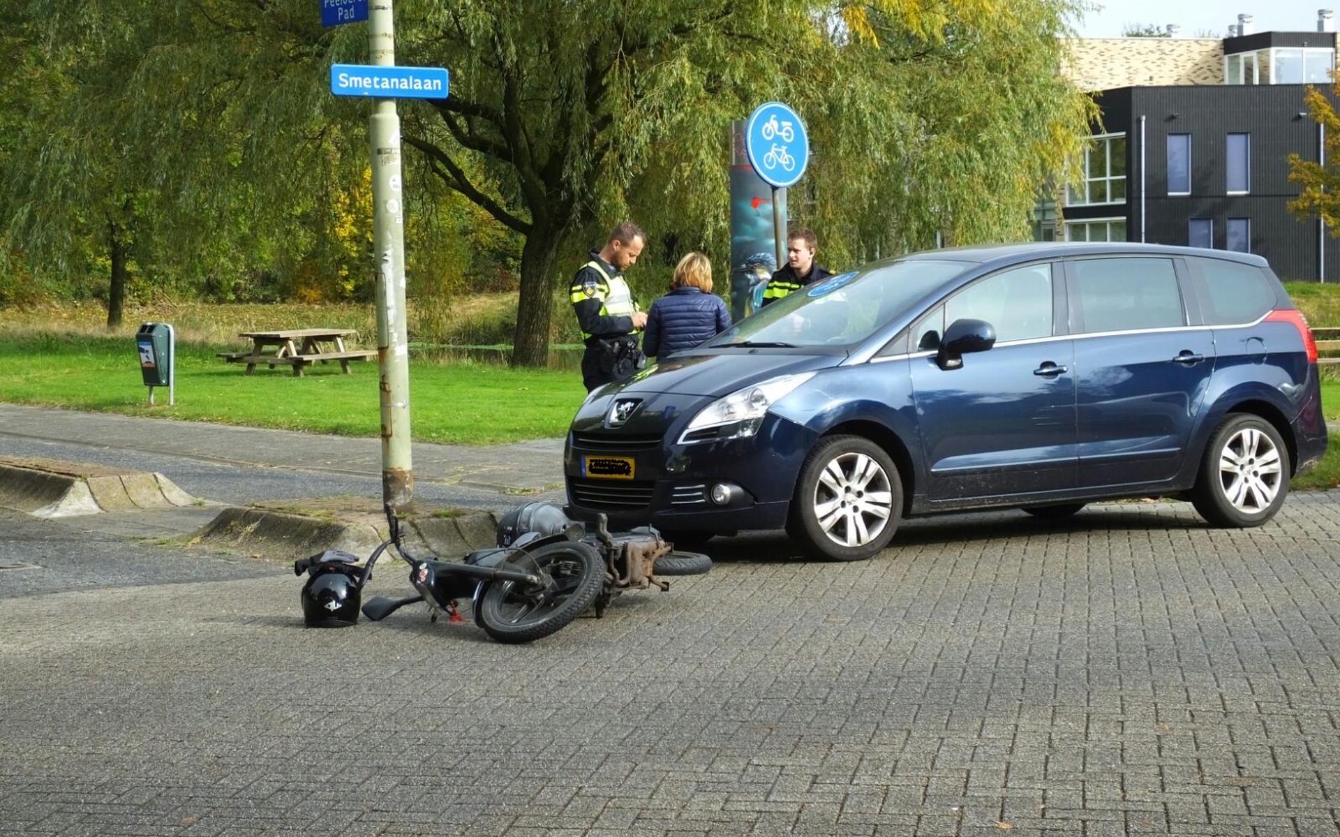 Snorfietser Gewond Bij Aanrijding Assen Dagblad Van Het Noorden